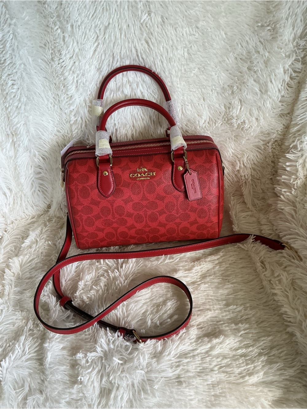 COACH crimson medium Rowan